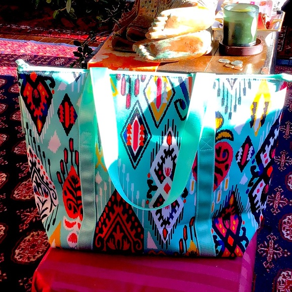Vera Bradley Handbags - NWT HUGE COOLER VERA BRADLEY Pueblo Southwestern Bag